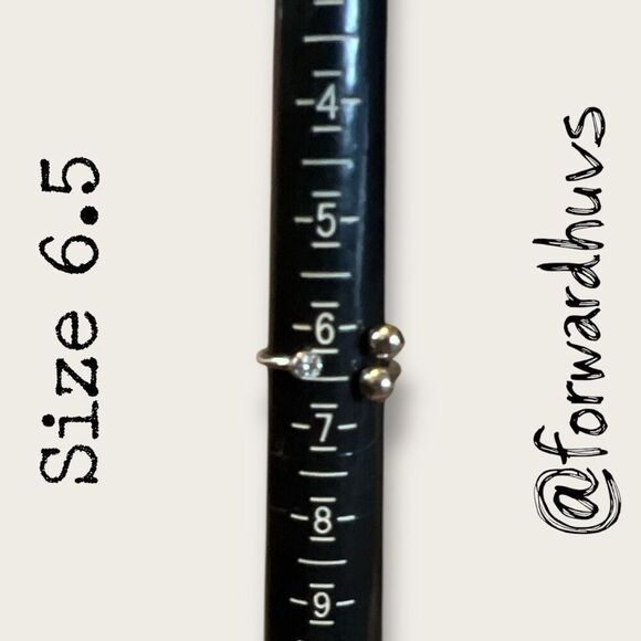 Bundle Sale 3 for $15 | Accessory Label Silver Tone Ring Set – Size 6.5 - Picture 6 of 7